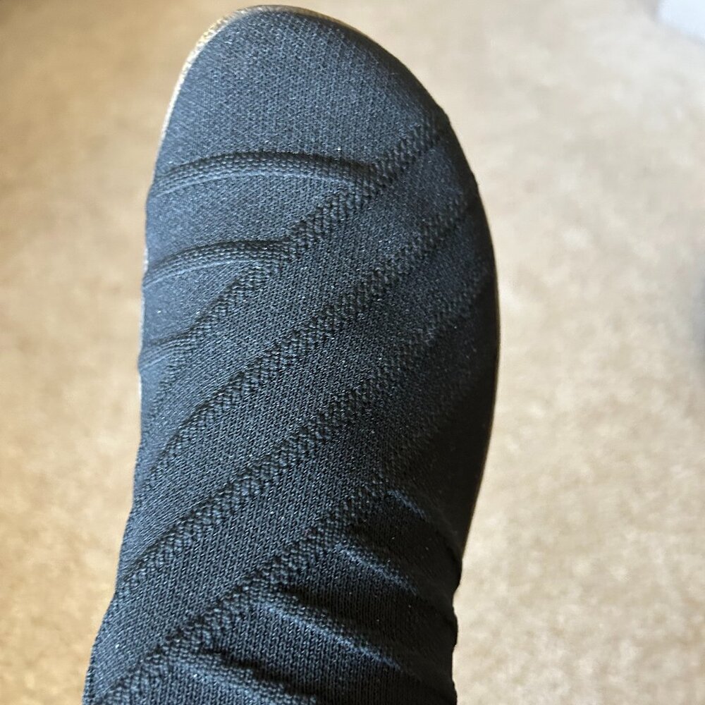 Naot pull on shoe - Picture 3 of 3